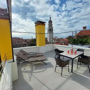 https://ca-francesca-suite-terrace-in-venice.hotelslidodijesolo.com