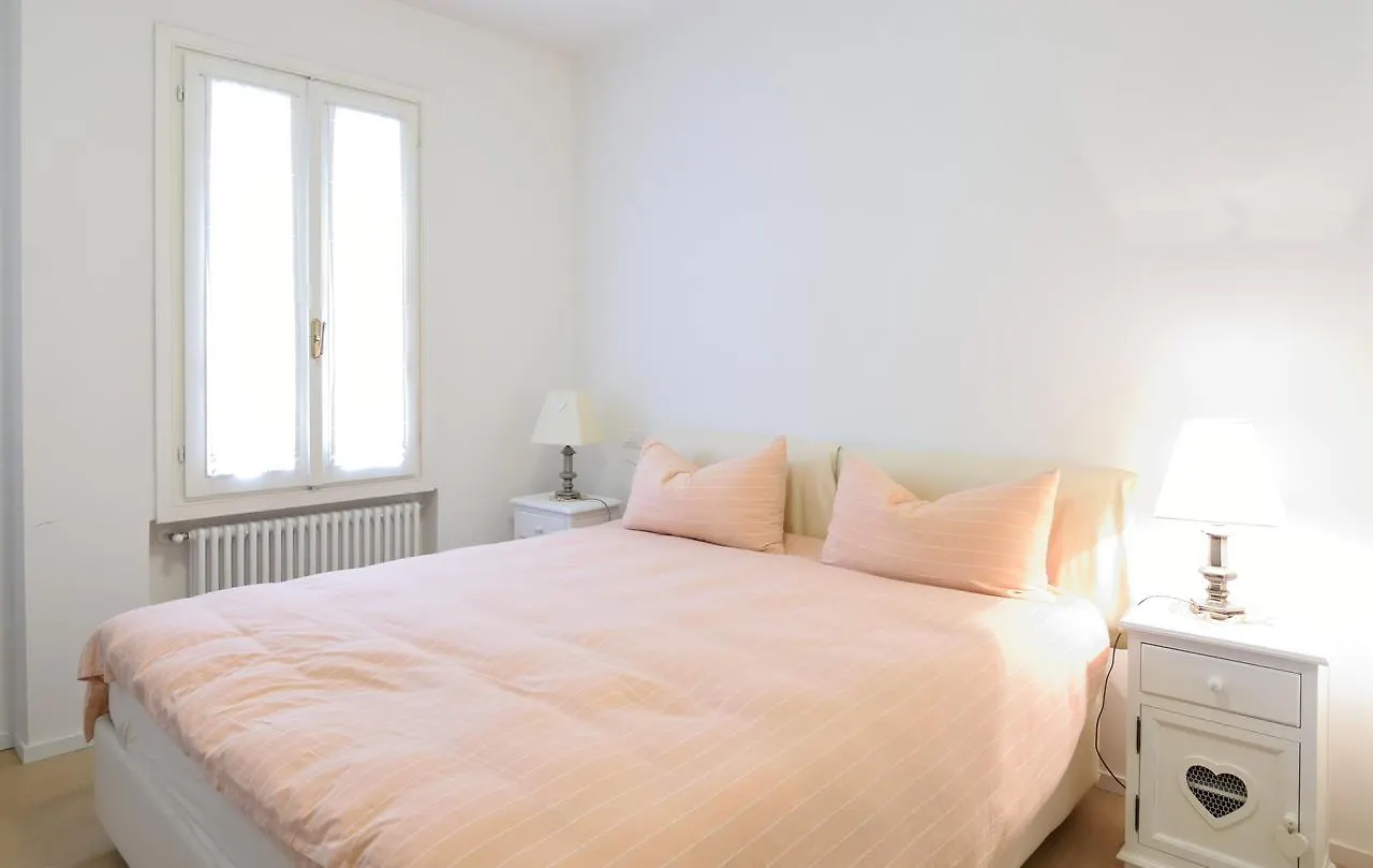 Al Campanile Lejlighed Venedig 0*,